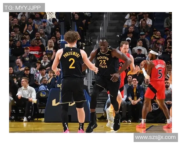 库里压哨绝杀引领勇士逆转鹈鹕晋级季后赛精彩瞬间回顾